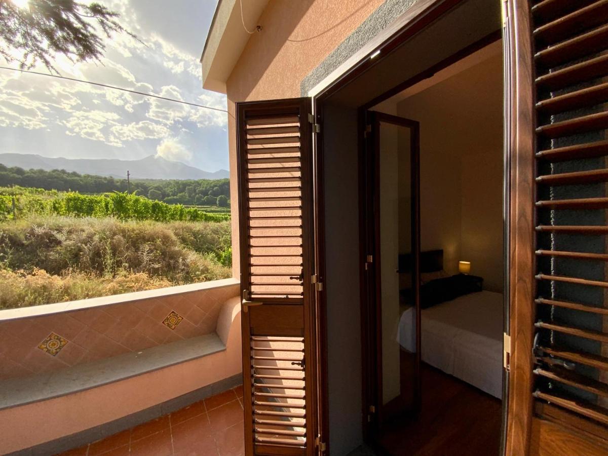 Tenuta Kiwi Dell'Etna Міло Екстер'єр фото